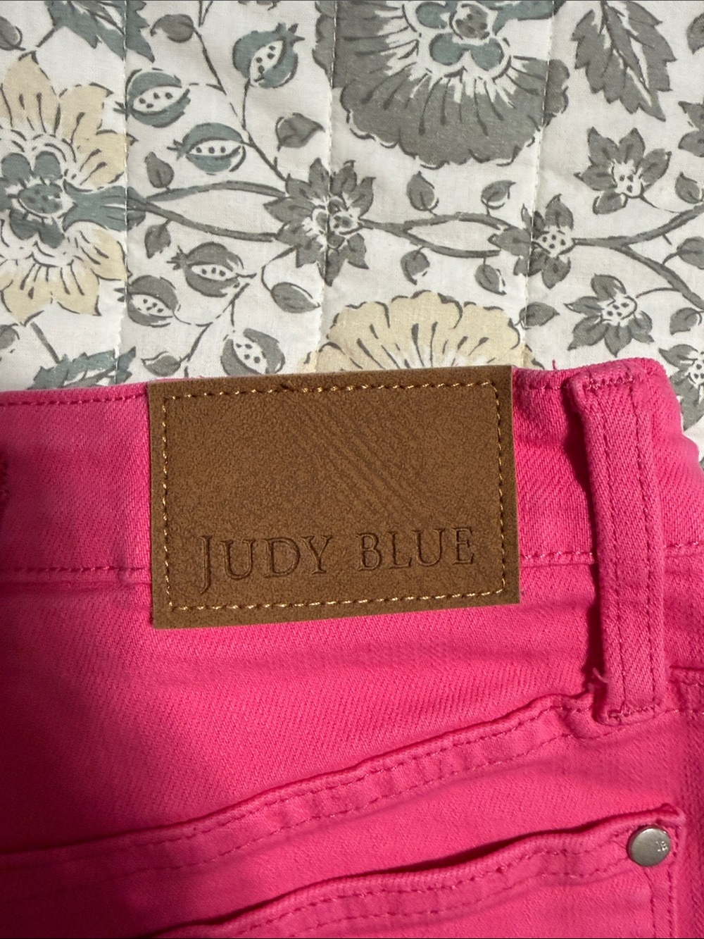 Judy Blue Wide-Leg Frayed Hem Jeans - Picture 4 of 5